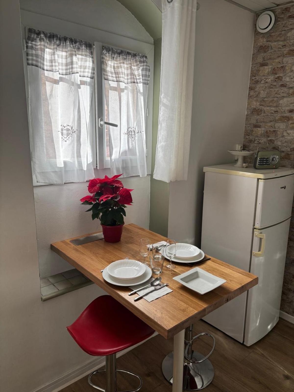 Appartement Central Des Terres Chaudes Proche Bord De Mer Μεντόν Εξωτερικό φωτογραφία